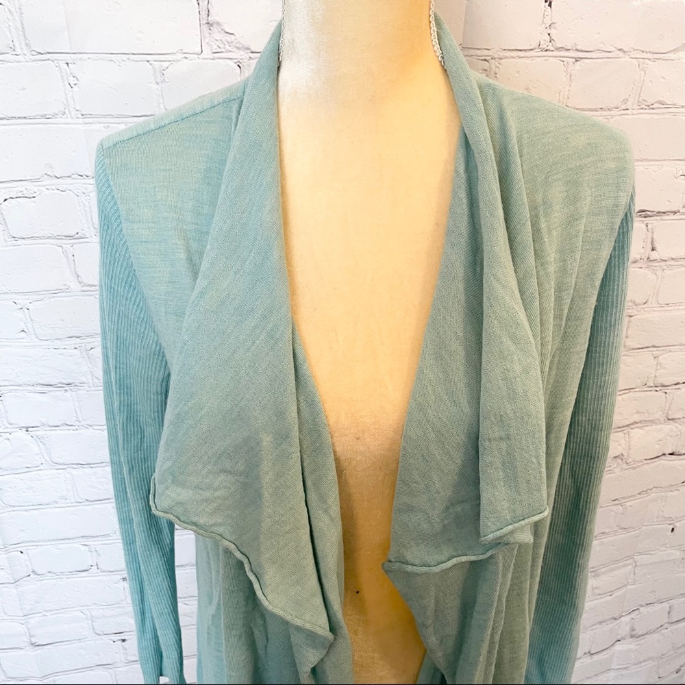 Eileen Fisher 100% Merino Wool open front cardigan - Picture 2 of 9